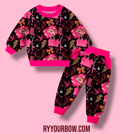 Outdoorsy Babe Sweatshirt + Joggers Set Bamboo Pre Order