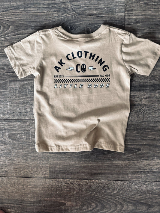 AK Little Dude-Signature tee Latte