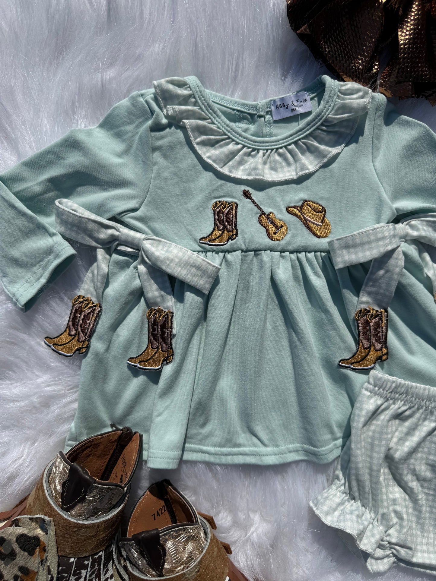 Boot scootin' Cutie smocked set
