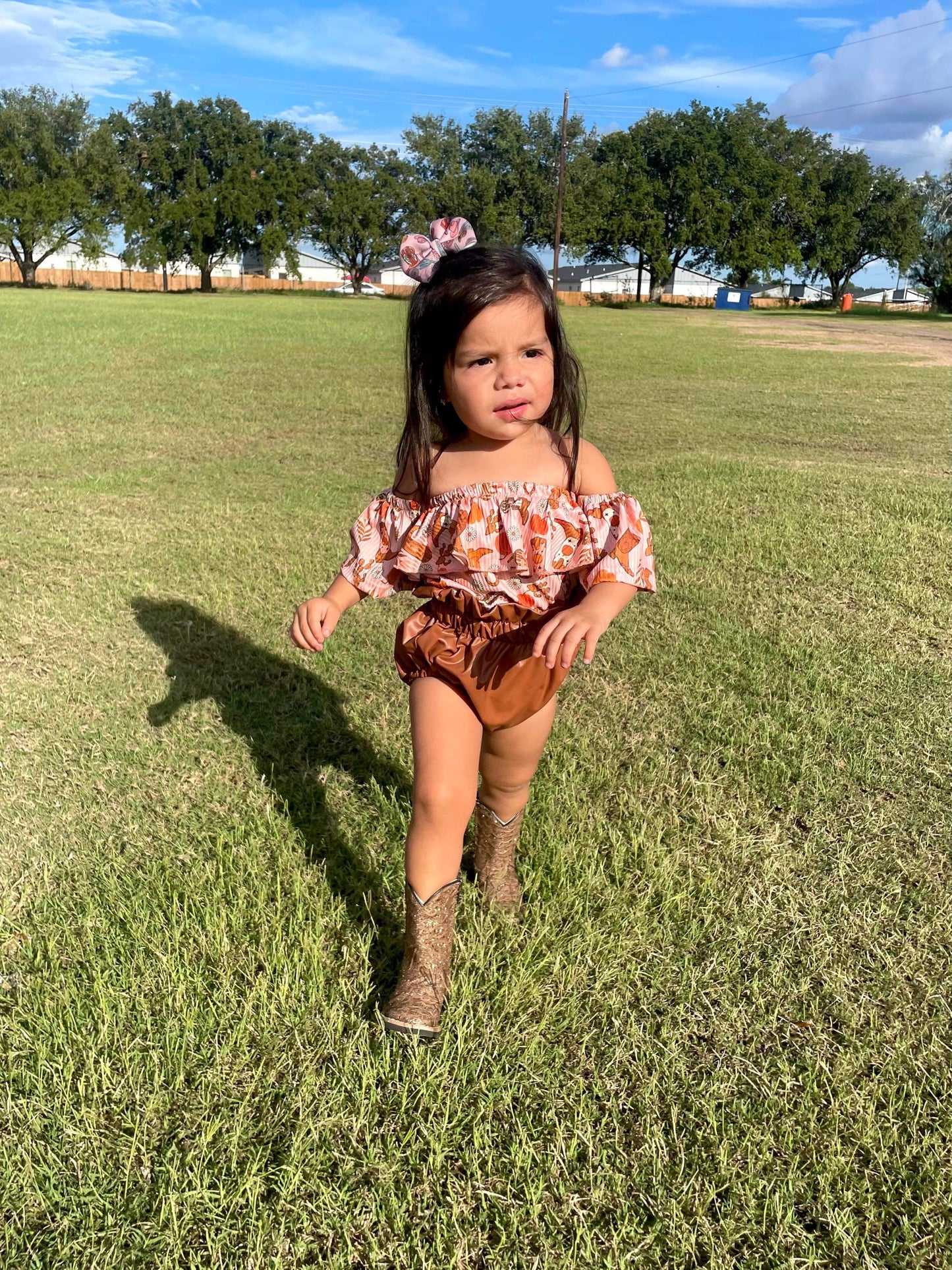 Cowgirl Pumpkin Leo