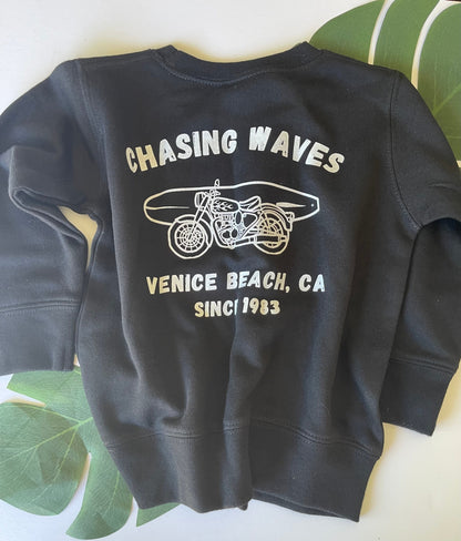 Chasing Waves Crew Neck