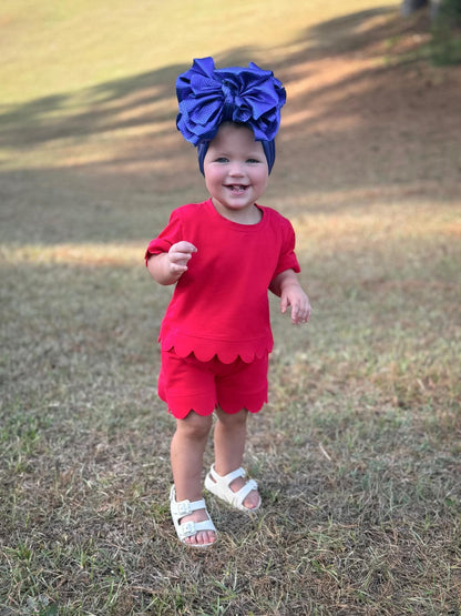 Rosie Red Scalloped Set