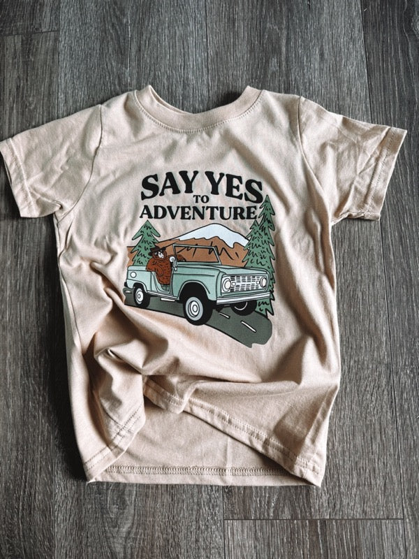 Adventure-AK Graphic Tee